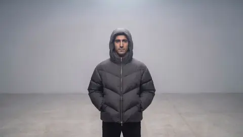 The film: from the man to the jacket: The first frame