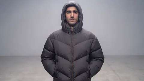 The film: from the man to the jacket: Halfway