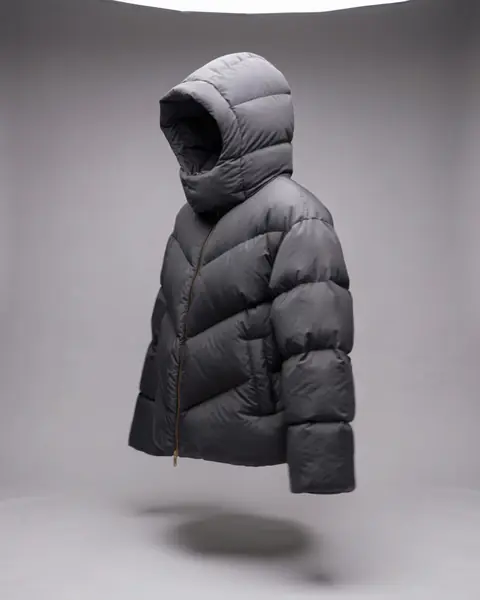 The film: the jacket turns around: Halfway